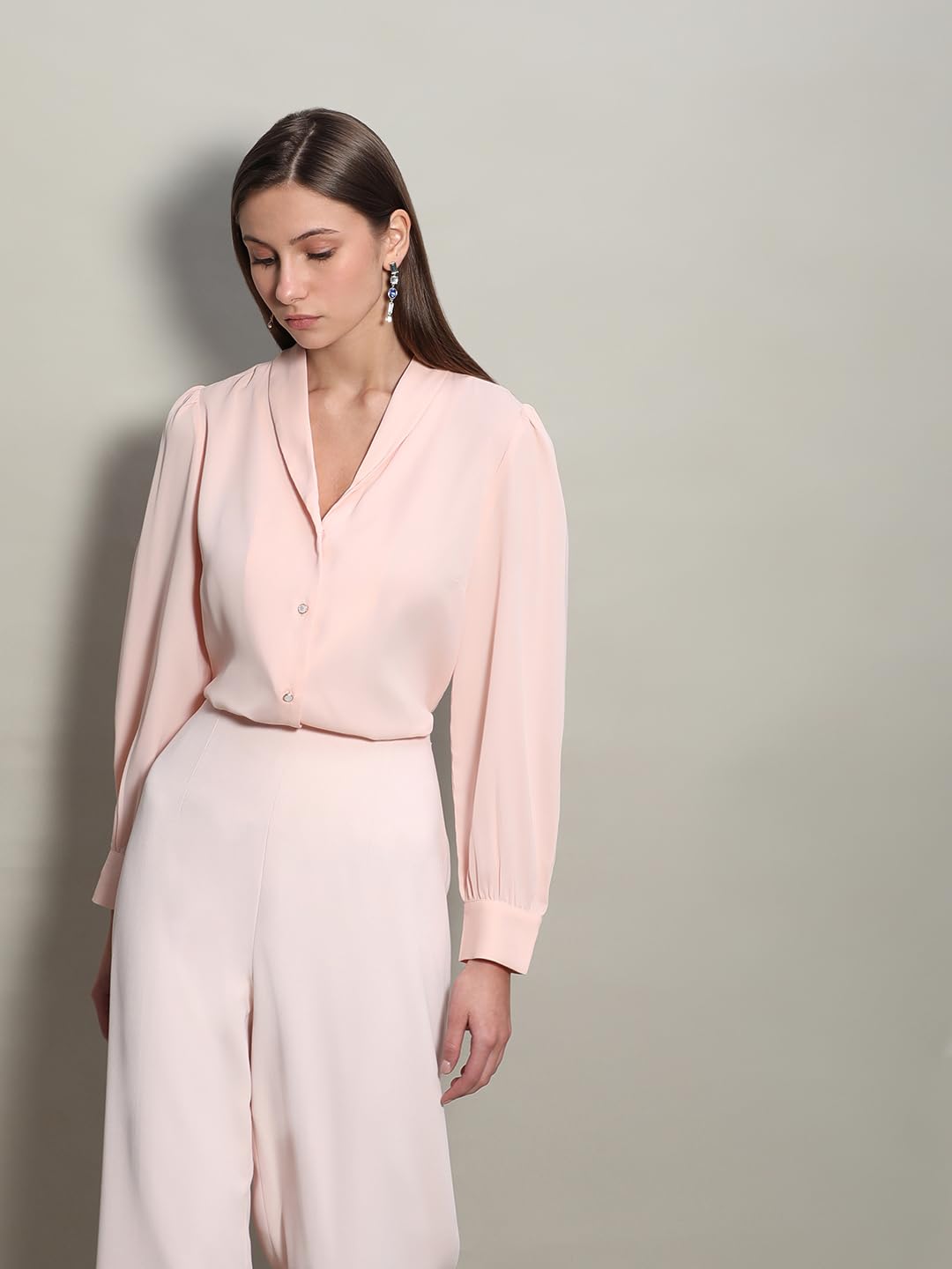 Women's Solid Regular Fit Shirt - Image 2