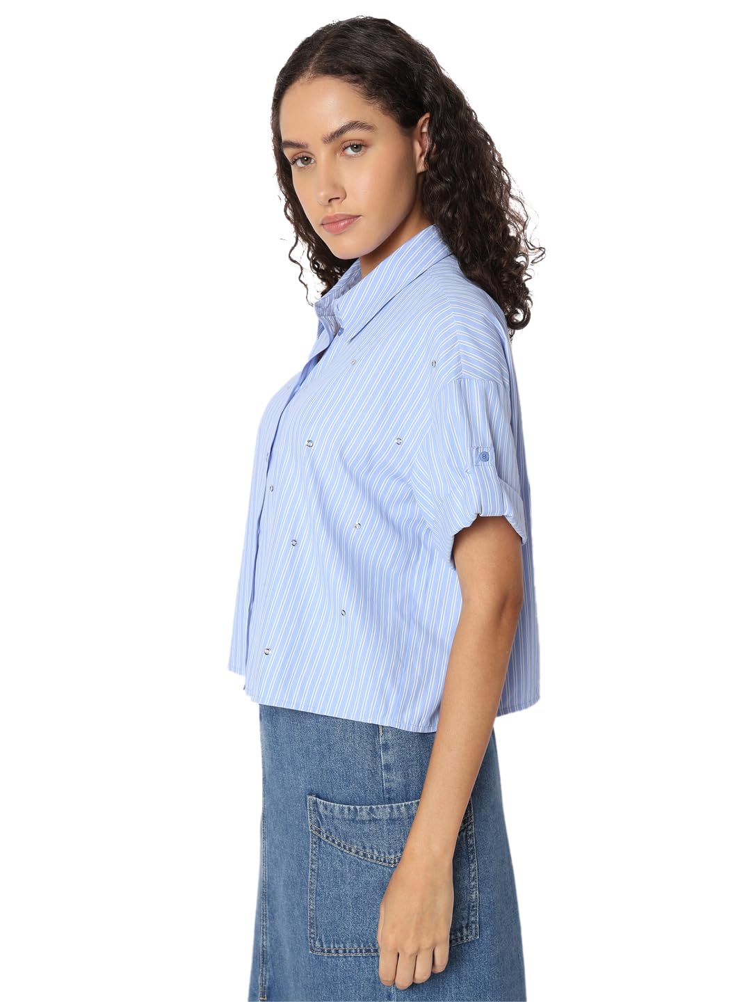 Women's Solid Regular Fit Shirt - Image 3