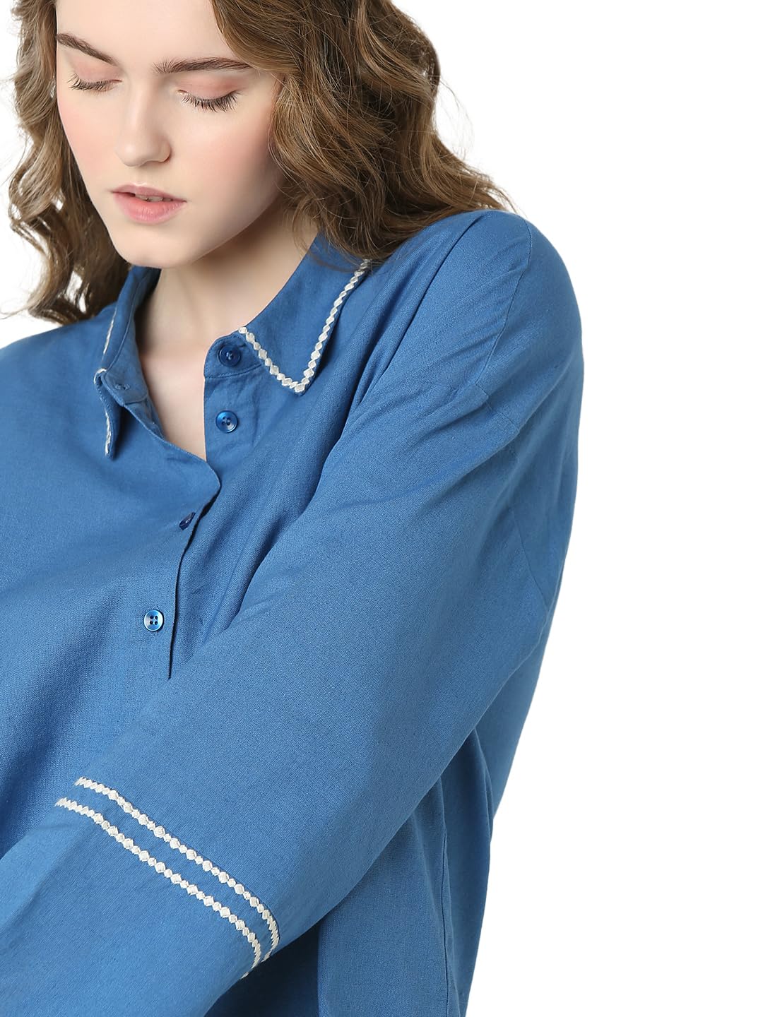 Women's Solid Regular Fit Shirt - Image 6